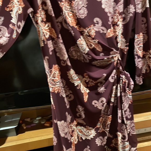 Burgundy wrap dress - Picture 3 of 7